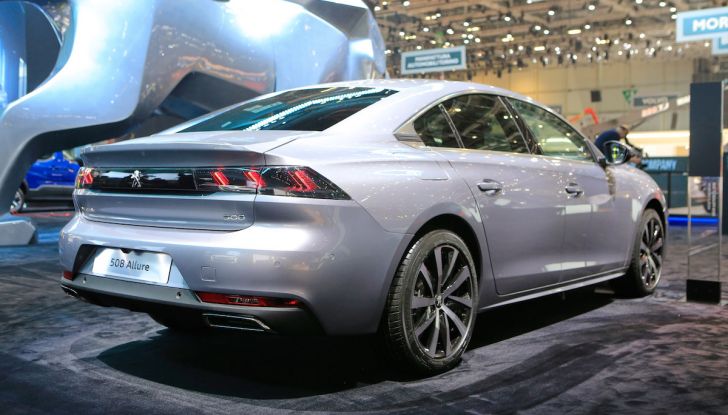 Peugeot 508 2018, la berlina del Leone per rinnovare il segmento - Foto 10 di 20