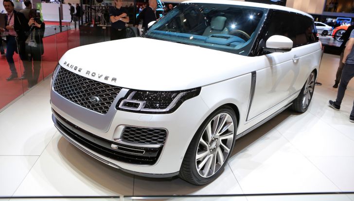 Range Rover SV Coupé 2018: 999 esemplari per il 70° anniversario - Foto 1 di 16