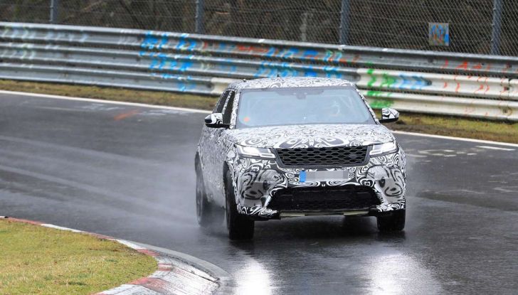 Range Rover Velar SVR, il SUV britannico in versione sportiva - Foto 28 di 32