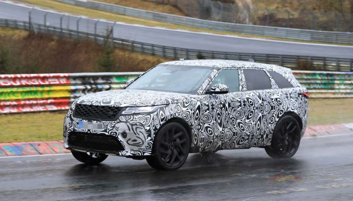 Range Rover Velar SVR, il SUV britannico in versione sportiva - Foto 29 di 32
