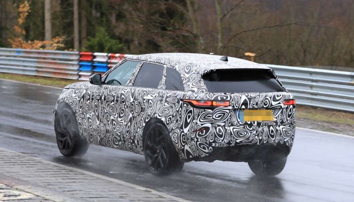 Range Rover Velar SVR, il SUV britannico in versione sportiva - Foto 15 di 32