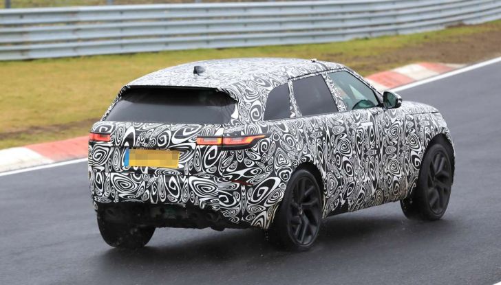 Range Rover Velar SVR, il SUV britannico in versione sportiva - Foto 22 di 32