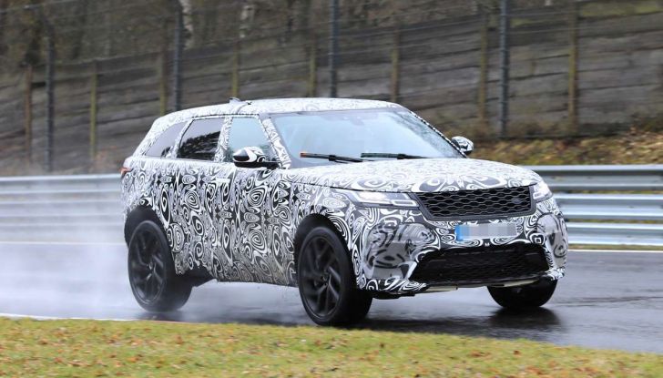 Range Rover Velar SVR, il SUV britannico in versione sportiva - Foto 12 di 32