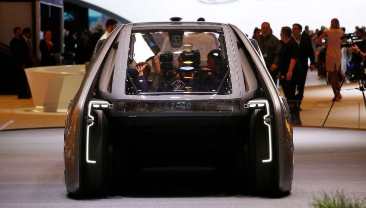 Renault EZ-GO, l’auto condivisa a guida autonoma del futuro - Foto 7 di 10