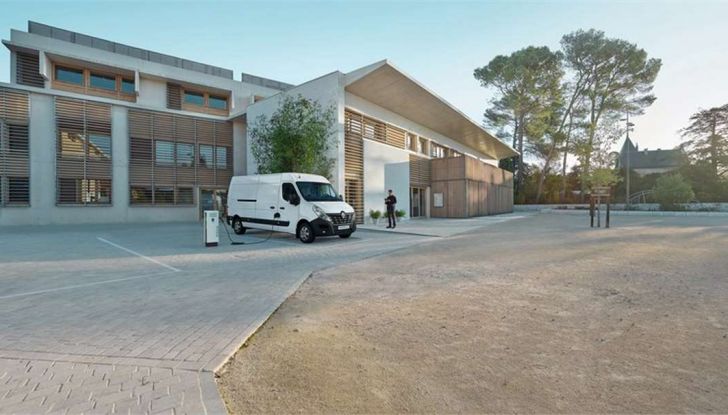 Renault Master Z.E., il commerciale diventa elettrico - Foto 3 di 8