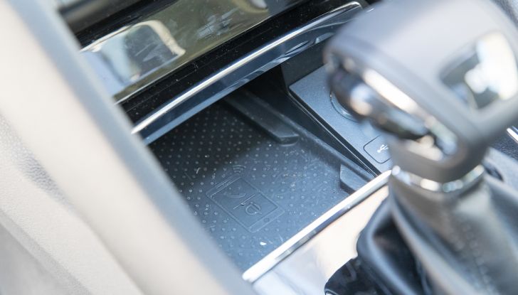 Prova su strada Skoda Karoq 1.5 TSI qualità tedesca, prezzo intelligente - Foto 24 di 31