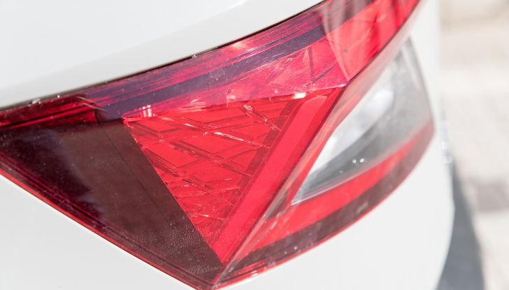 Prova su strada Skoda Karoq 1.5 TSI qualità tedesca, prezzo intelligente - Foto 9 di 31