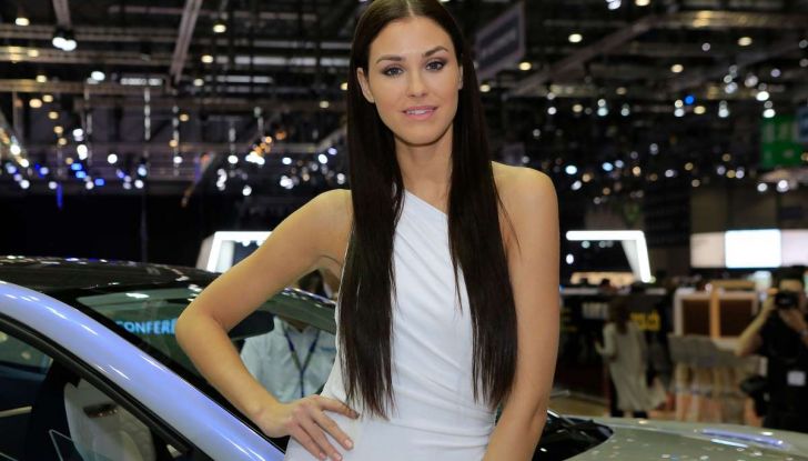 Le ragazze più belle del Salone di Ginevra 2018 - Foto 2 di 22