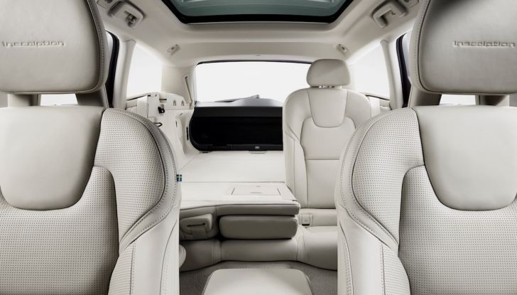 Prova su strada Volvo V90 Cross Country Pro: la regina delle Station Wagon - Foto 23 di 44