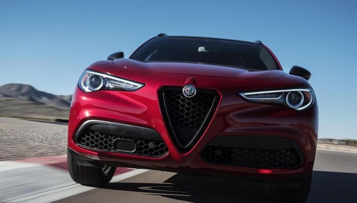 Alfa Romeo, arrivano Giulia e Stelvio in Nero Edizione - Foto 2 di 9