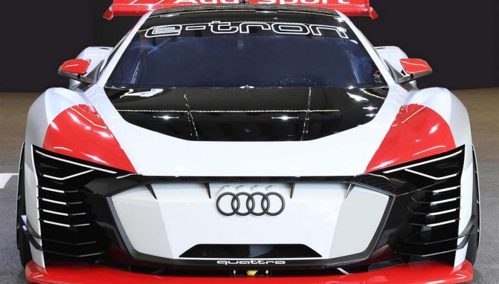 Audi e-tron Vision Gran Turismo nata per PS4, arriva in Formula E - Foto 16 di 17
