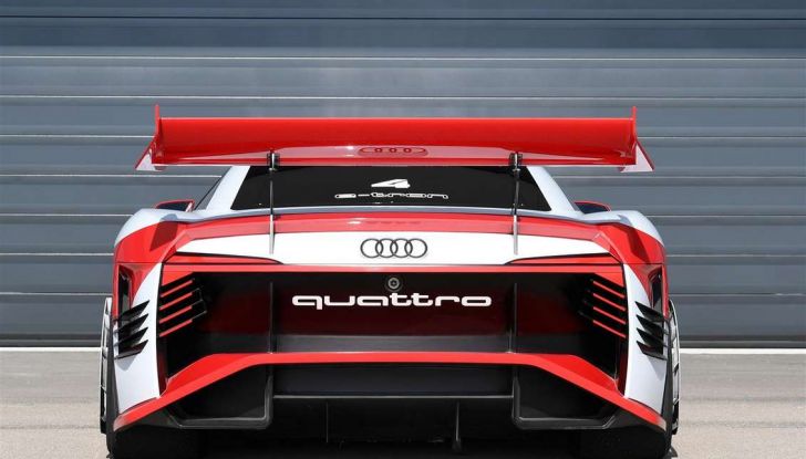 Audi e-tron Vision Gran Turismo nata per PS4, arriva in Formula E - Foto 9 di 17
