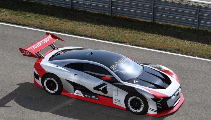 Audi e-tron Vision Gran Turismo nata per PS4, arriva in Formula E - Foto 11 di 17