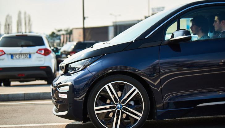 I Coldplay in tour con le batterie riciclate di BMW i3 - Foto 5 di 21