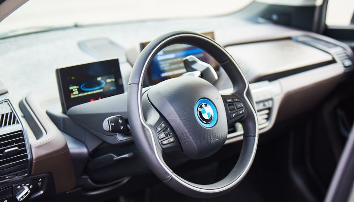 I Coldplay in tour con le batterie riciclate di BMW i3 - Foto 6 di 21
