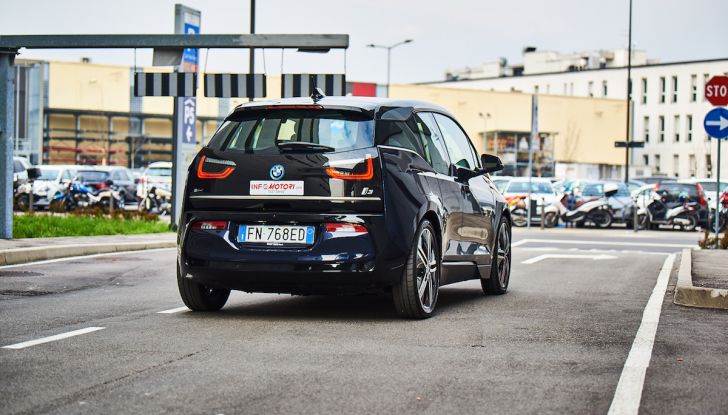 I Coldplay in tour con le batterie riciclate di BMW i3 - Foto 10 di 21