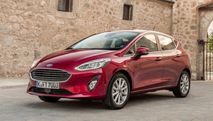 Le auto più comprate in Italia? A vincere tra le straniere è Ford Fiesta - Foto 19 di 25
