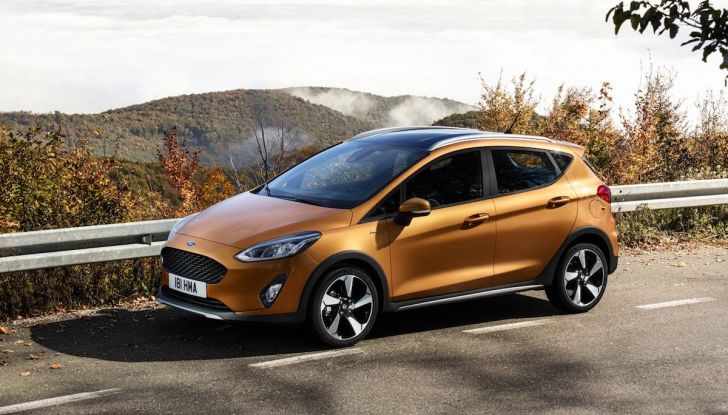 Le auto più comprate in Italia? A vincere tra le straniere è Ford Fiesta - Foto 5 di 25