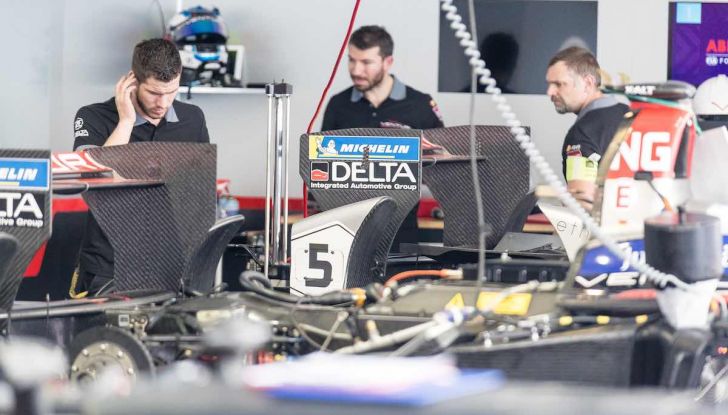 Formula E: gran business, nomi prestigiosi, ma ancora poca autonomia - Foto 19 di 43