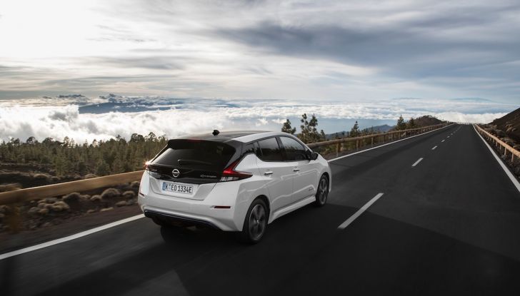 Nissan Leaf 2018, prova su strada della seconda serie: spazio al futuro - Foto 7 di 15