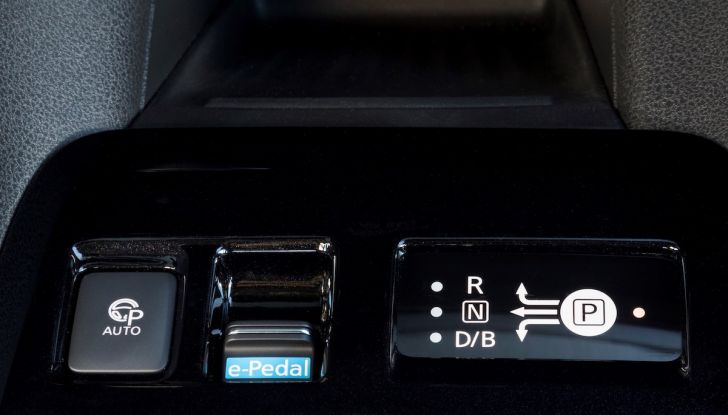 Nissan Leaf 2018, prova su strada della seconda serie: spazio al futuro - Foto 14 di 15