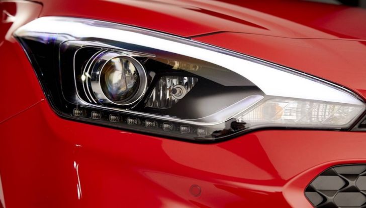 Hyundai i20 2018: più colore, nuovi motori e aggiornamenti tecnologici - Foto 13 di 14
