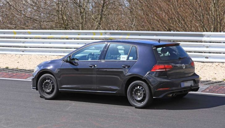 La prossima Volkswagen Golf sarà mild hybrid a 48 Volt - Foto 9 di 19