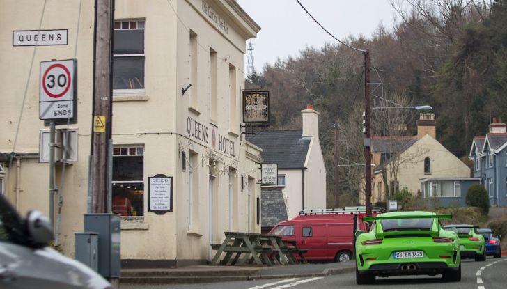 La Porsche e-Carrera Cup Italia: sfida sul simulatore con Assetto Corsa - Foto 16 di 27