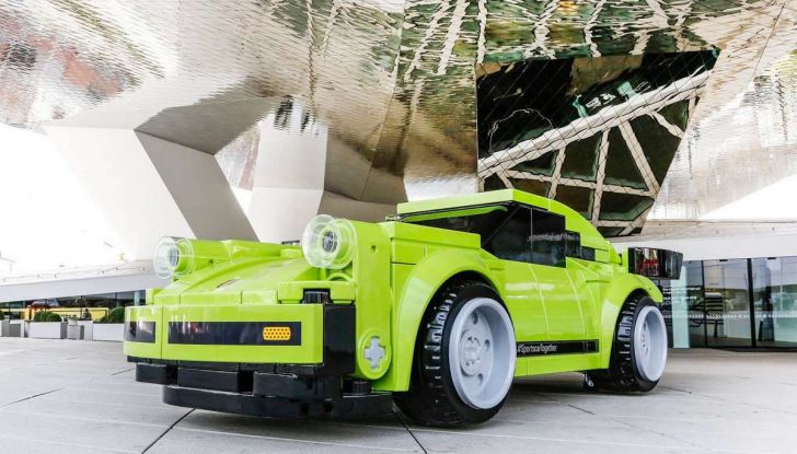 Porsche 911 Turbo, l’esemplare in LEGO al Museo Porsche di Stoccarda - Foto 3 di 5