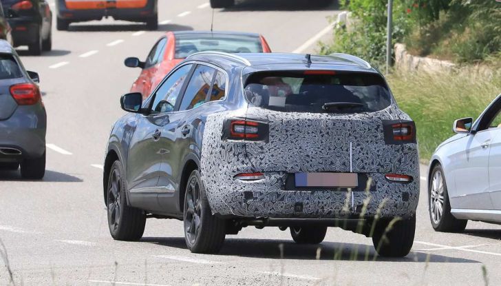 Renault Kadjar Facelift, immagini e informazioni tecniche - Foto 4 di 23