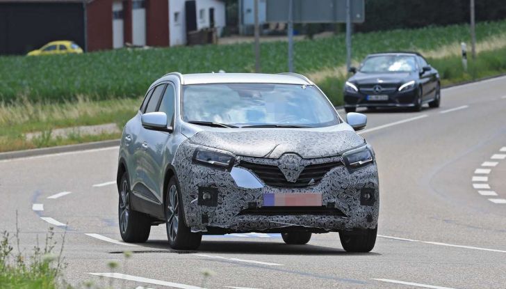 Renault Kadjar Facelift, immagini e informazioni tecniche - Foto 2 di 23