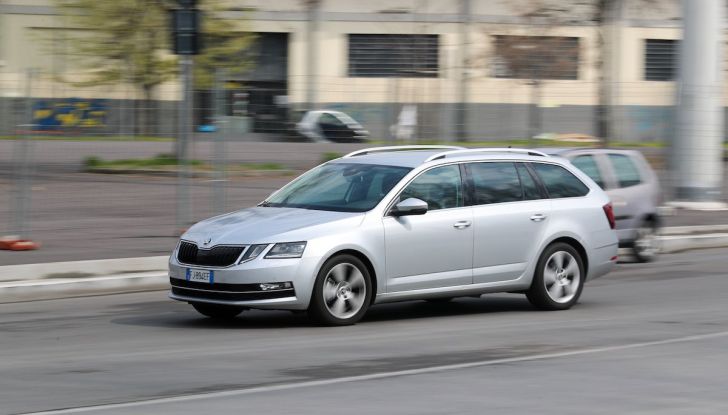 Prova Skoda Octavia Wagon G-TEC: comoda, ecologica e spaziosa! [VIDEO] - Foto 2 di 38