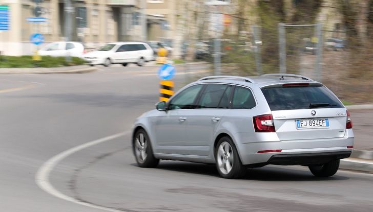Prova Skoda Octavia Wagon G-TEC: comoda, ecologica e spaziosa! [VIDEO] - Foto 24 di 38