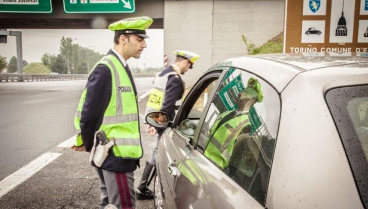 L’operazione “Vacanze Sicure”, 10 mila controlli sugli pneumatici su 7 regioni - Foto 4 di 7