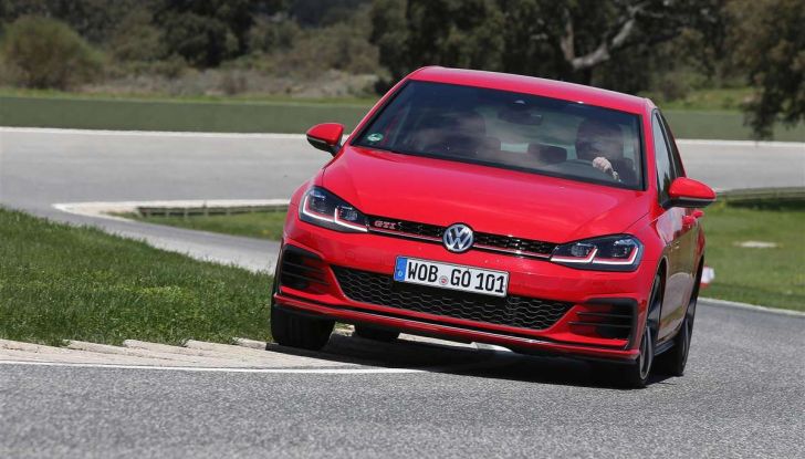 Volkswagen GTI, la gamma dalla up! alla Golf TCR - Foto 7 di 15