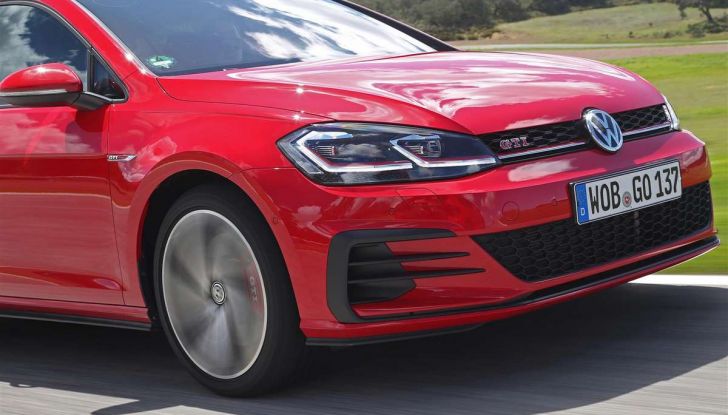 Volkswagen GTI, la gamma dalla up! alla Golf TCR - Foto 10 di 15