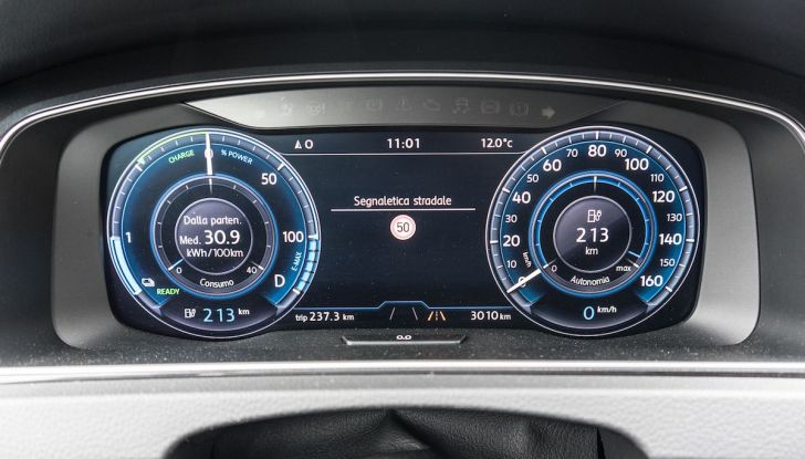 Consegnata a Dresda la Volkswagen e-Golf numero 100.000 - Foto 5 di 27