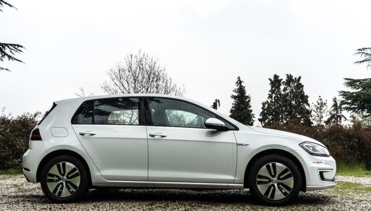 Consegnata a Dresda la Volkswagen e-Golf numero 100.000 - Foto 24 di 27