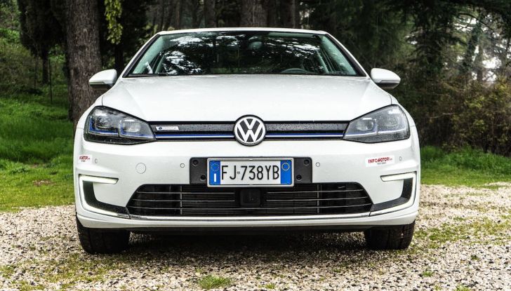 Consegnata a Dresda la Volkswagen e-Golf numero 100.000 - Foto 2 di 27