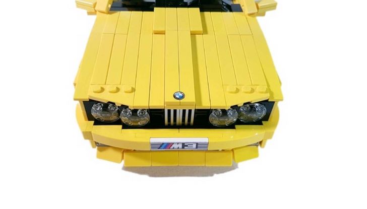 BMW M3 E30 in Lego, la sportiva fatta di mattoncini - Foto 11 di 18