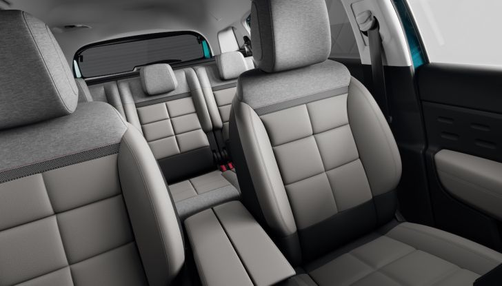 Citroen C5 Aircross: debuttano ibrido plug-in e sospensioni idrauliche - Foto 14 di 16