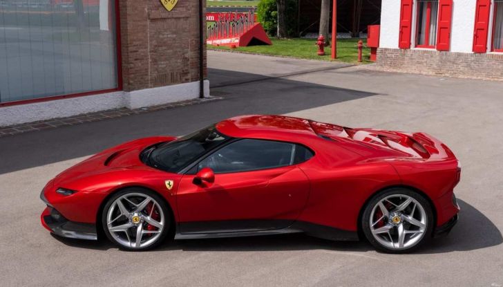 Ferrari SP38, one-off su meccanica 488 GTB - Foto 5 di 5
