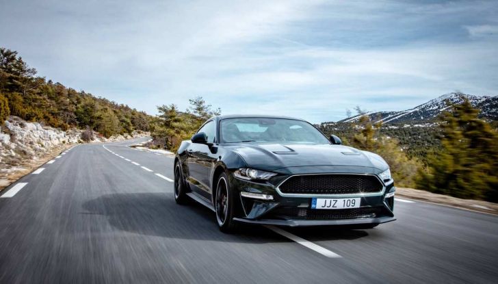 Ford Mustang Bullit provata sulle strade dell’Isola di Man - Foto 10 di 18