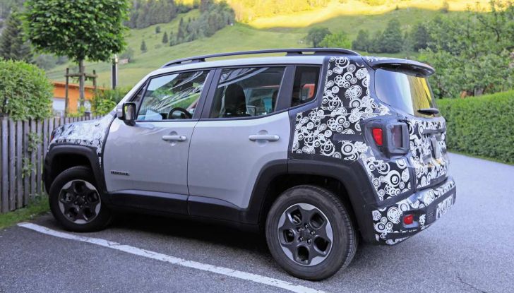 Jeep Renegade restyling 2019, nuove immagini dei test - Foto 7 di 12