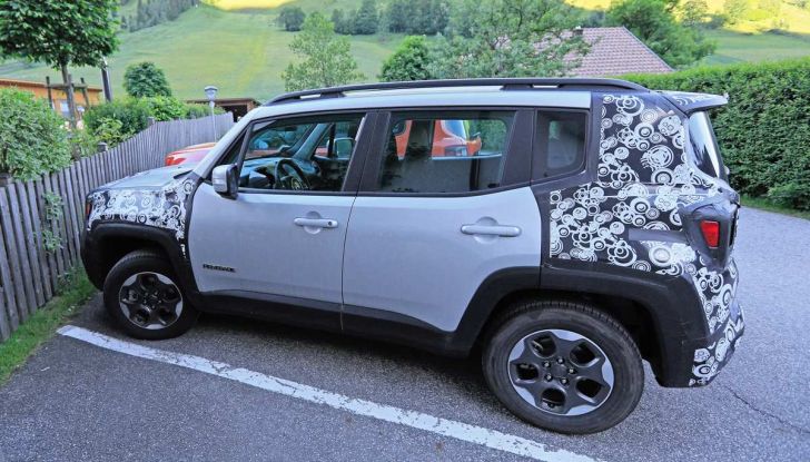 Jeep Renegade restyling 2019, nuove immagini dei test - Foto 4 di 12