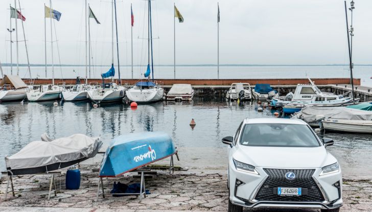 [VIDEO ]Lexus RX 450h, il SUV con 3 motori e 313CV nella nostra prova - Foto 25 di 38