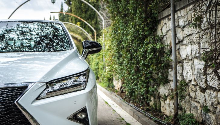 [VIDEO ]Lexus RX 450h, il SUV con 3 motori e 313CV nella nostra prova - Foto 26 di 38