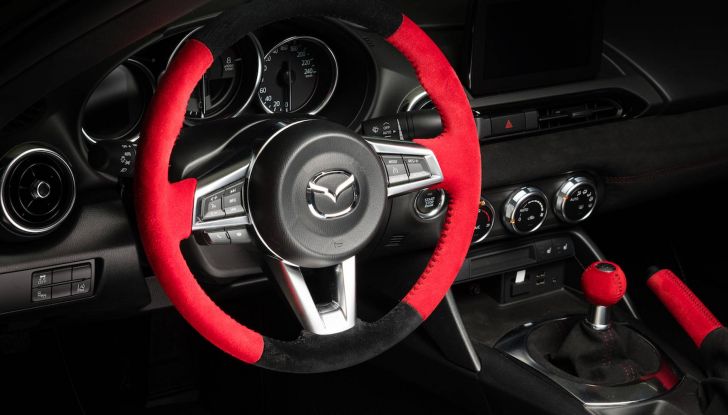 Mazda MX-5 Yamamoto, 4 esemplari al prezzo di 37.500 euro - Foto 13 di 16