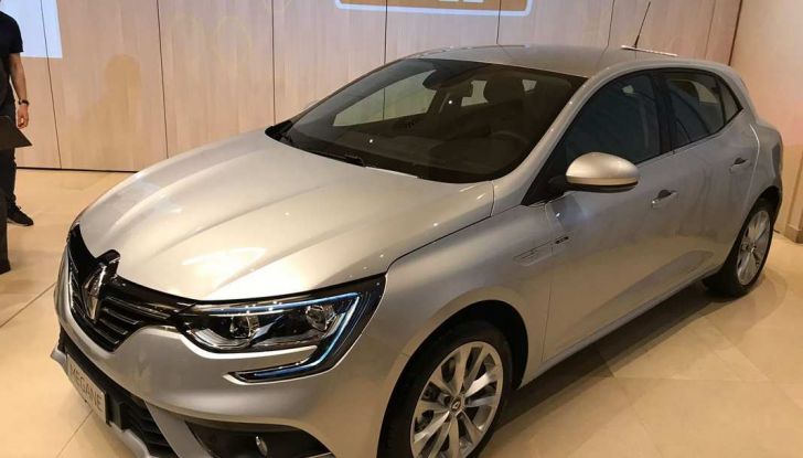 Renault Megane DUEL e DUEL2, i nuovi livelli della gamma berline - Foto 18 di 20