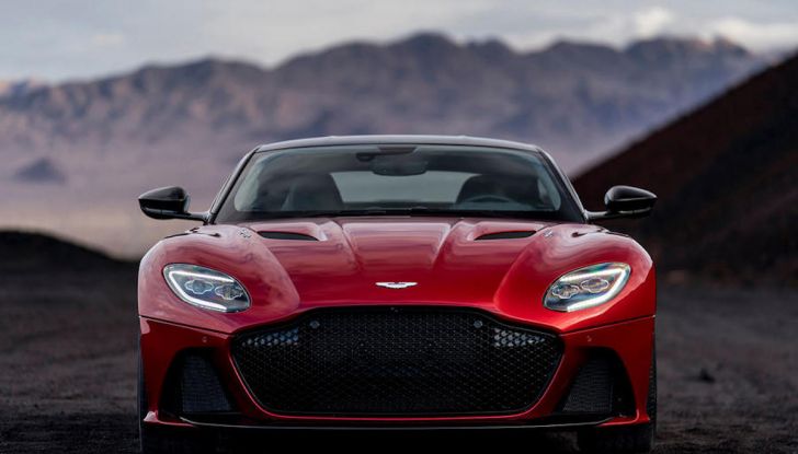 Nuova Aston Martin DBS Superleggera, il V12 Twin Turbo da 725CV - Foto 8 di 11